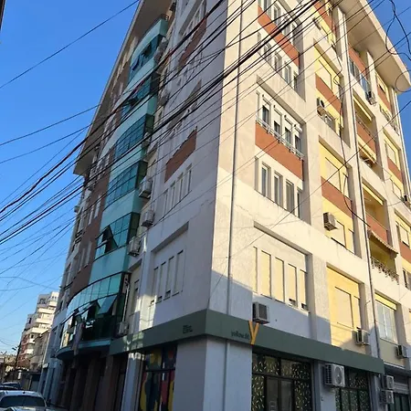 Center In